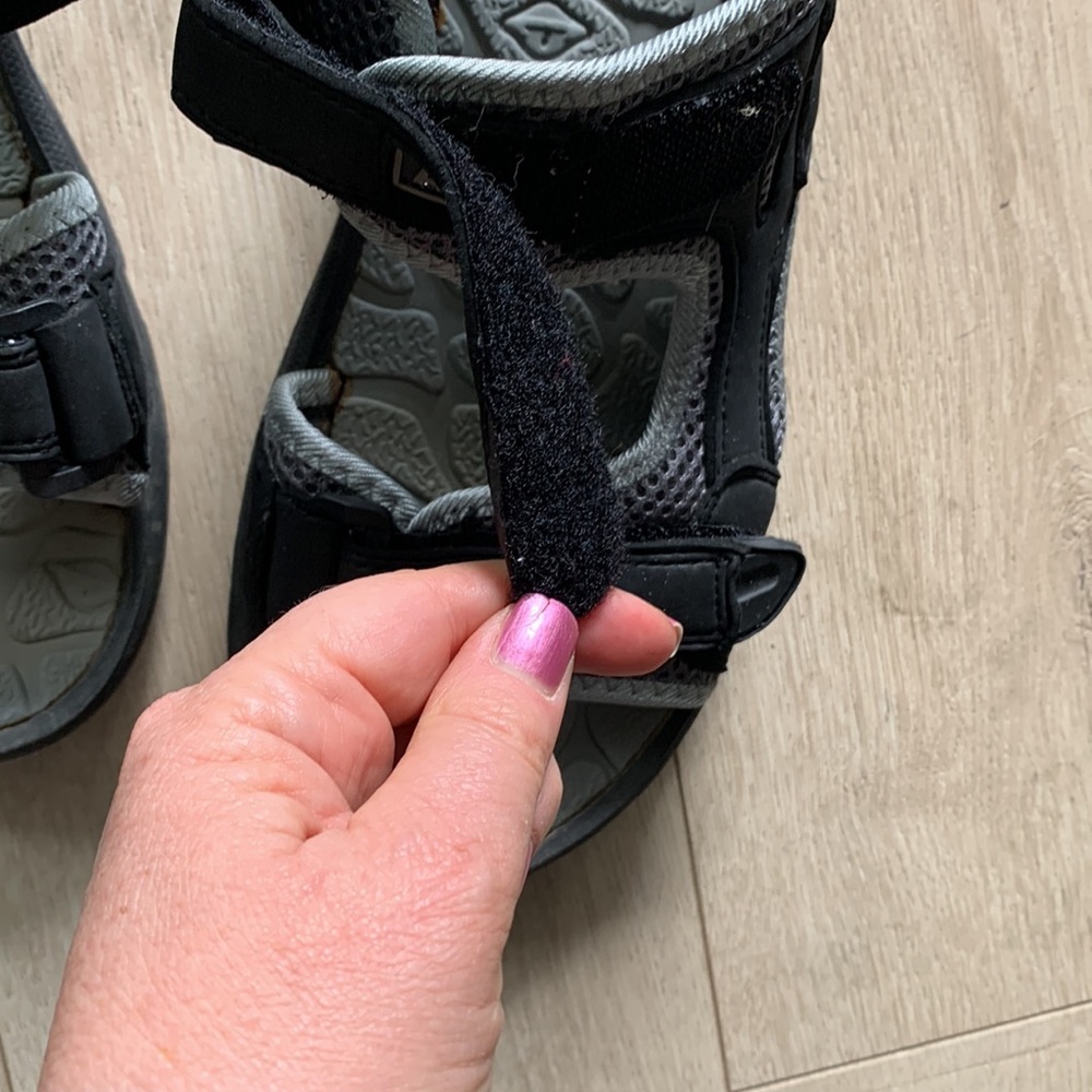 Altra- 11 sandals black and gray - Picture 3 of 7